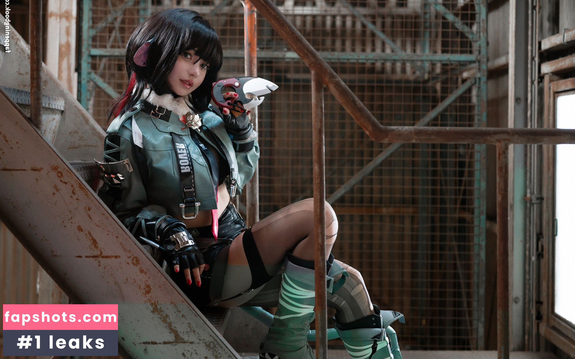 Ami Honami gallery photo #17