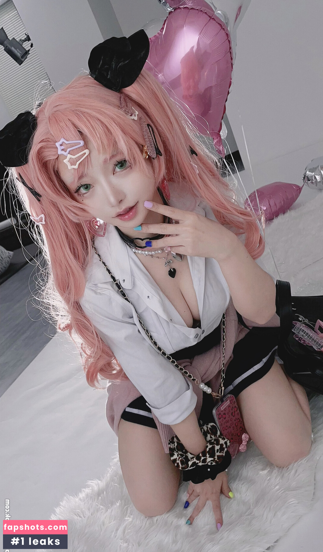 Ami Honami gallery photo #20