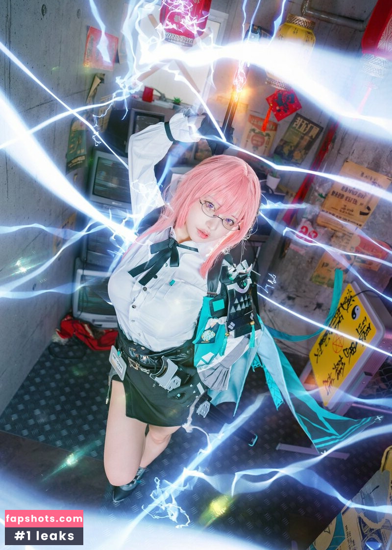 Ami Honami gallery photo #21