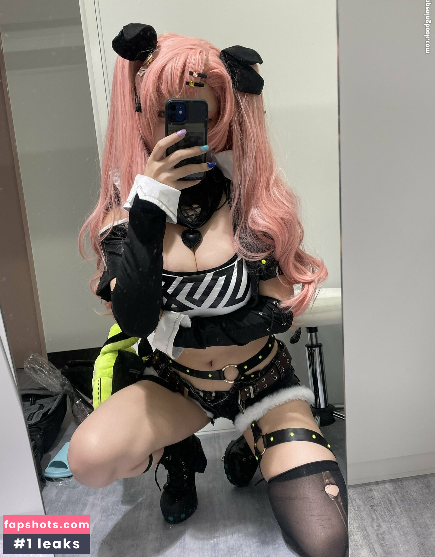 Ami Honami gallery photo #6