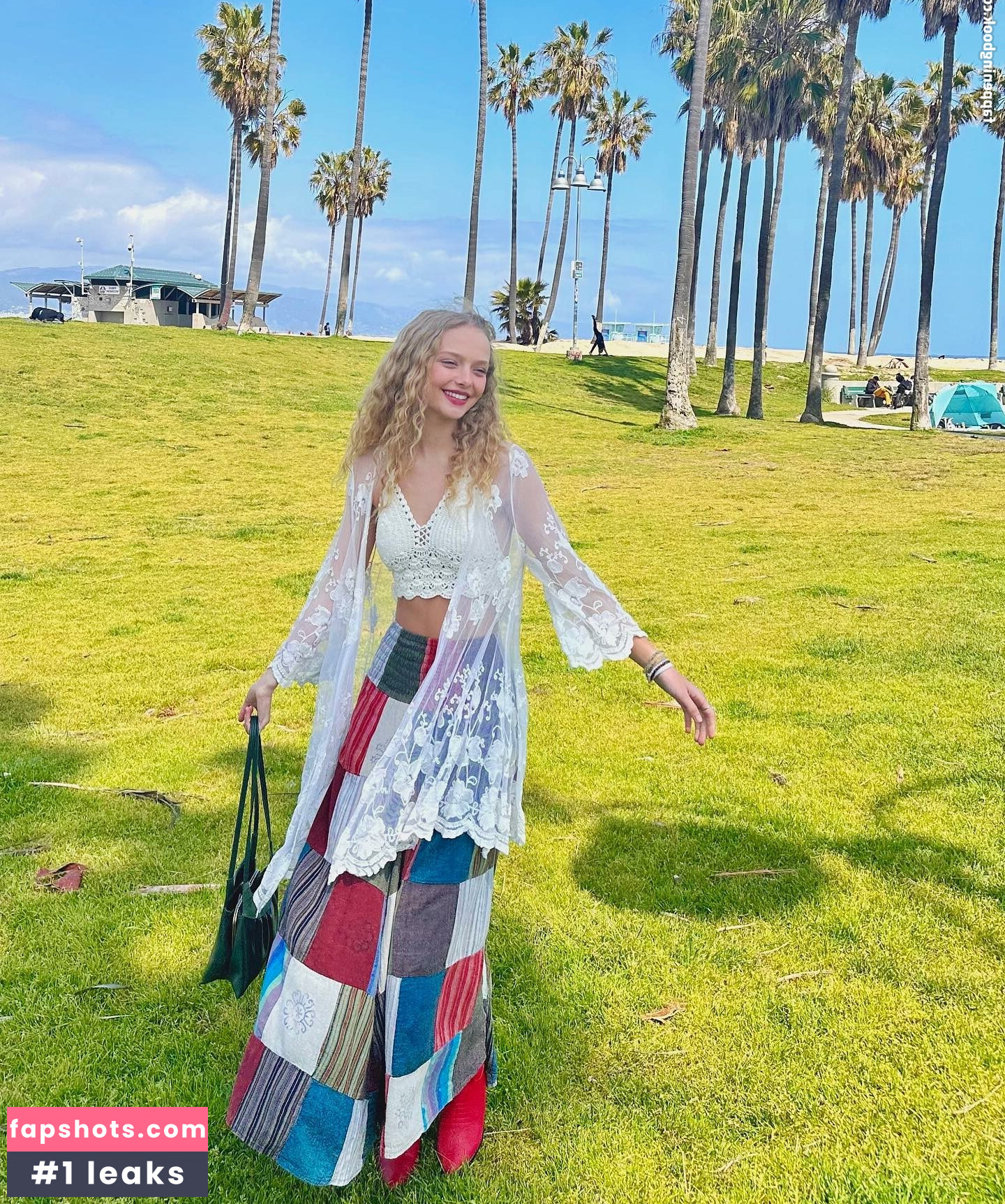 Amiah Miller gallery photo #5