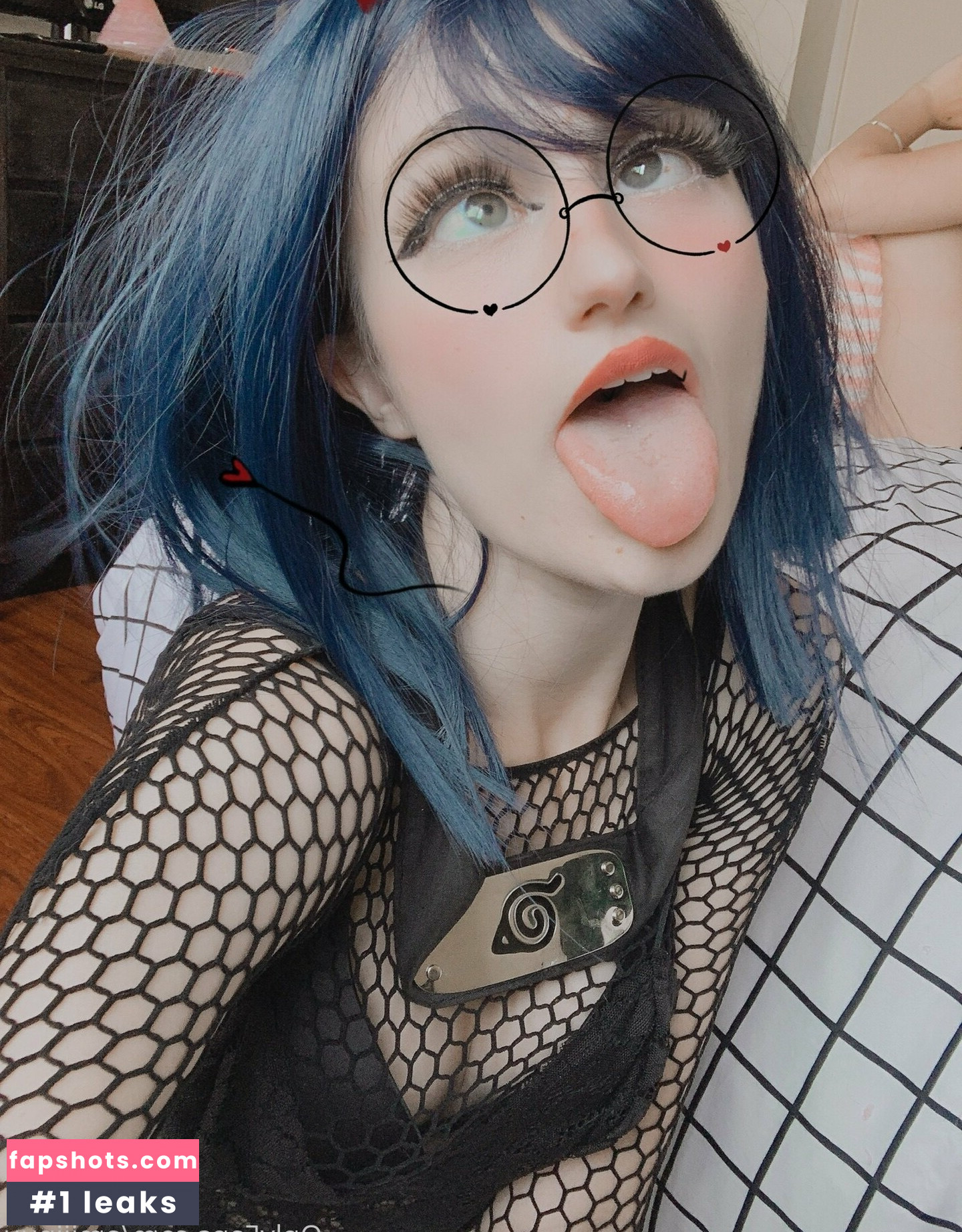 amiiinuu nude babe gallery