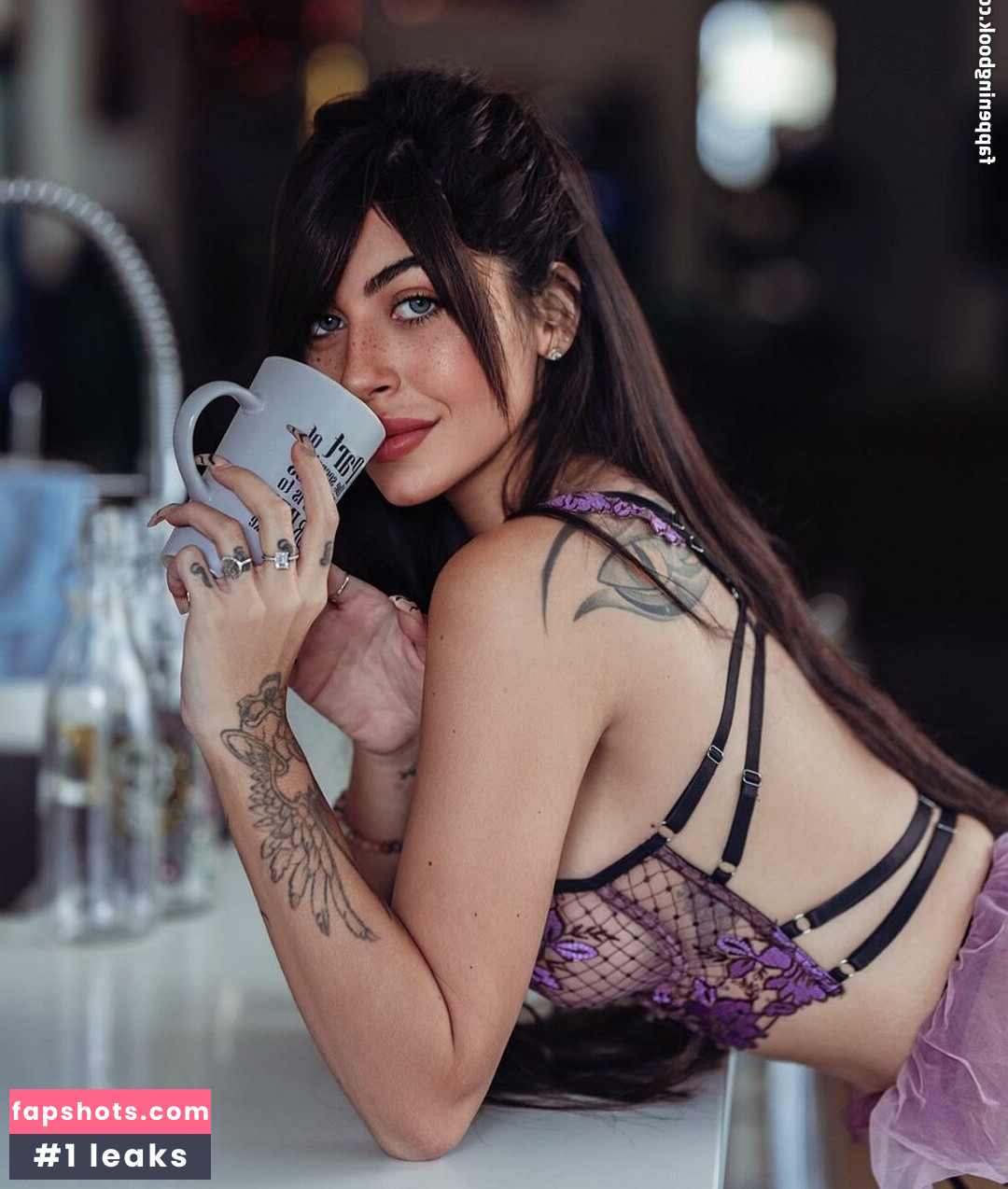 Amily Bel gallery photo #3