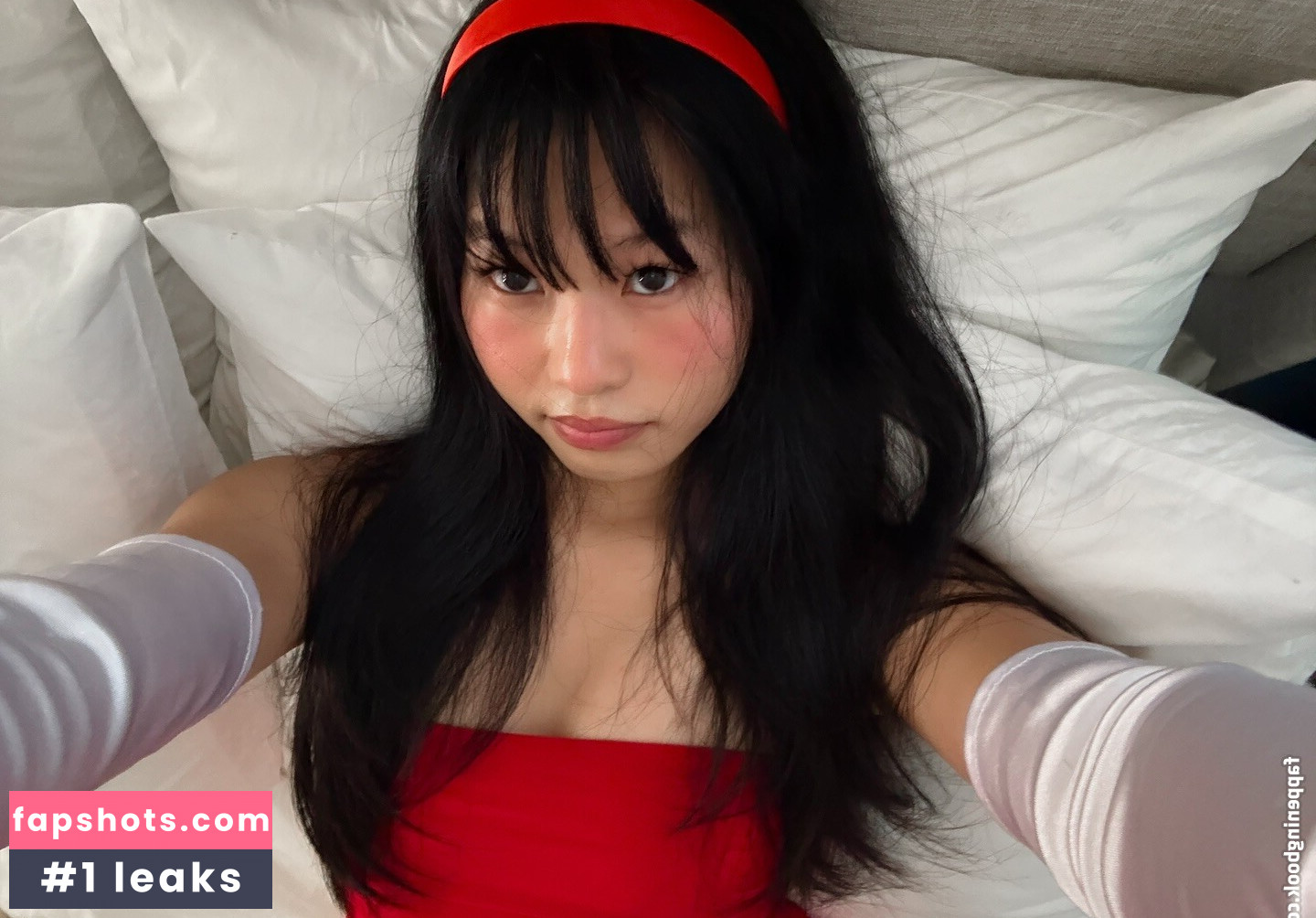 Amina Li gallery photo #6