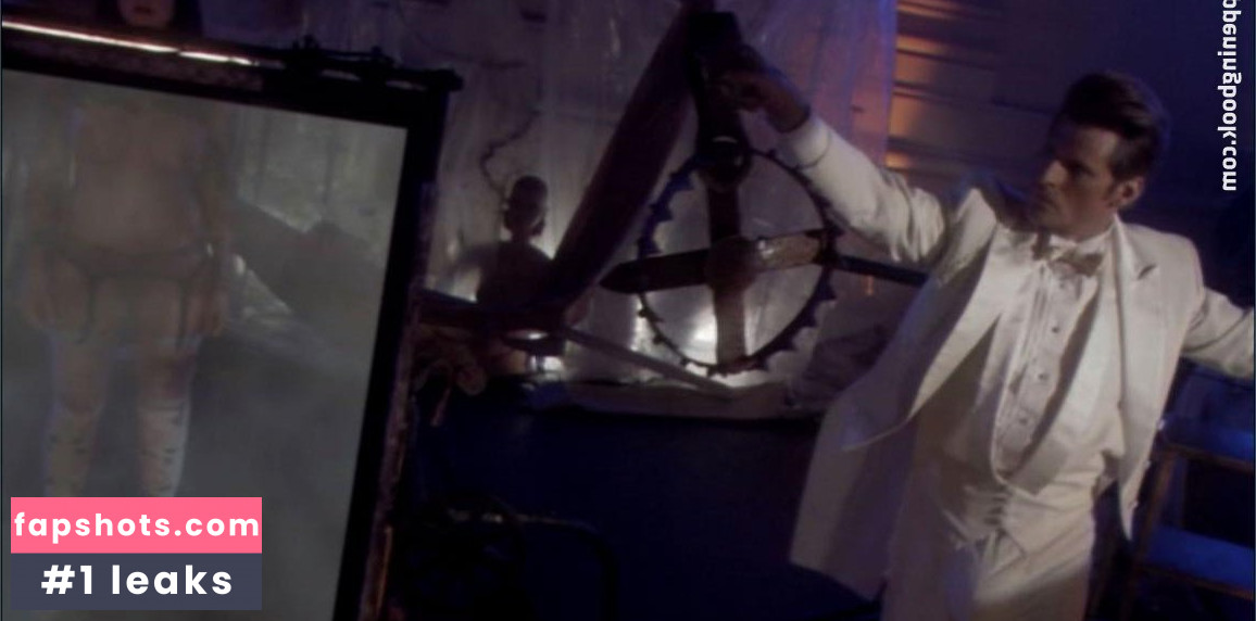 Amina Munster gallery photo #5