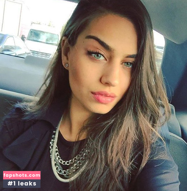 Amine Guelse gallery photo #7