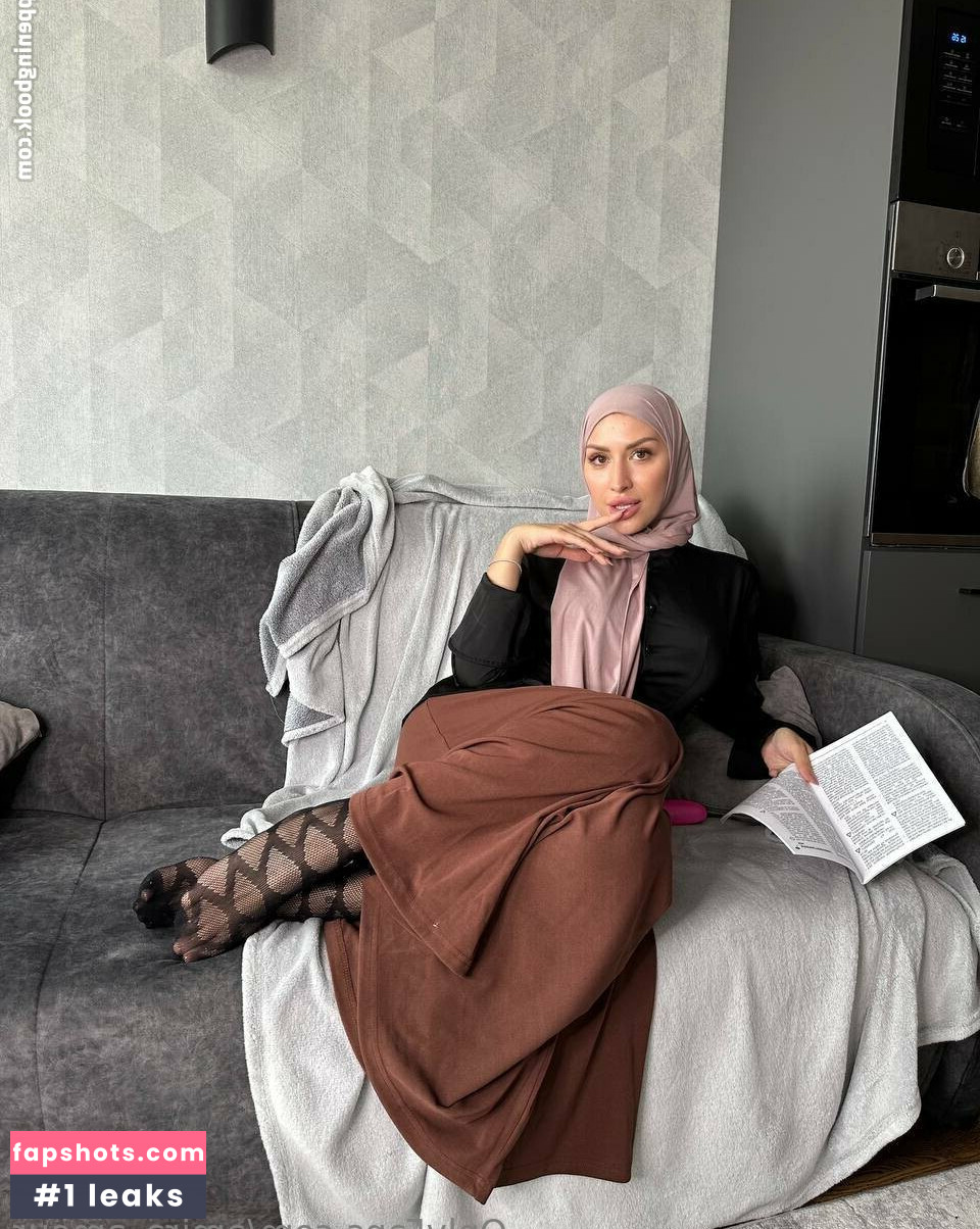 Amira_amour gallery photo #10