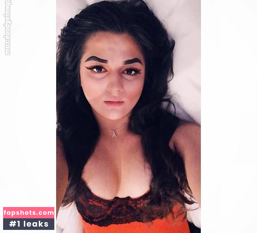 Amira Nadeem gallery photo #11