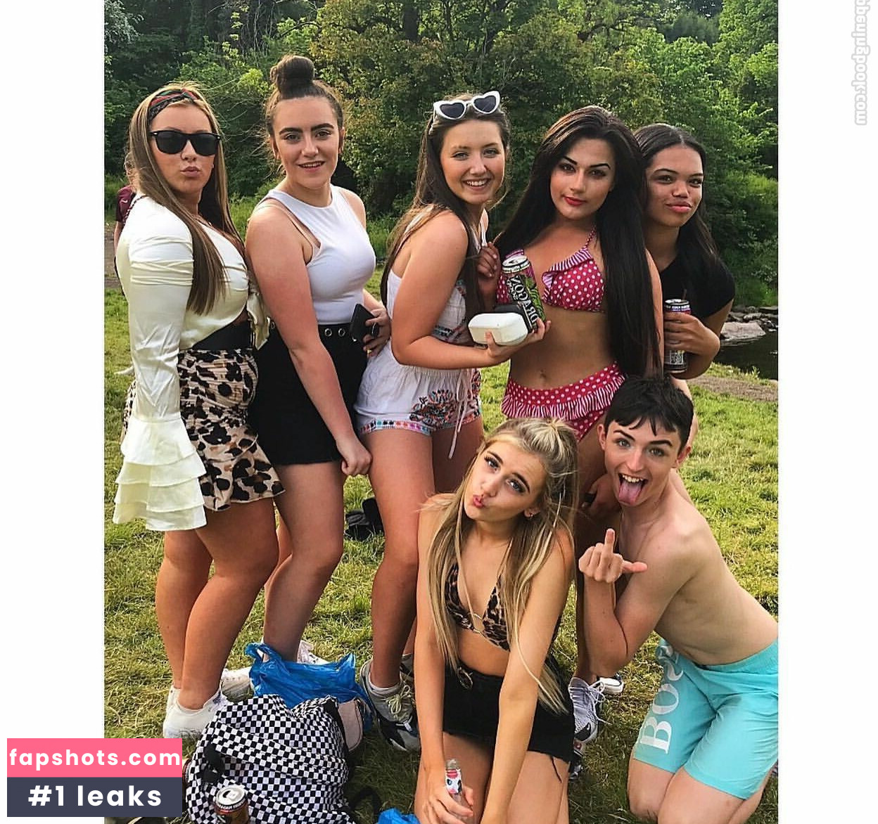 Amira Nadeem gallery photo #17