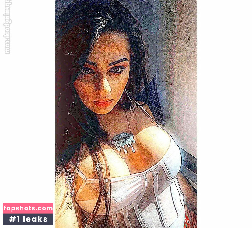 Amira Nadeem gallery photo #20