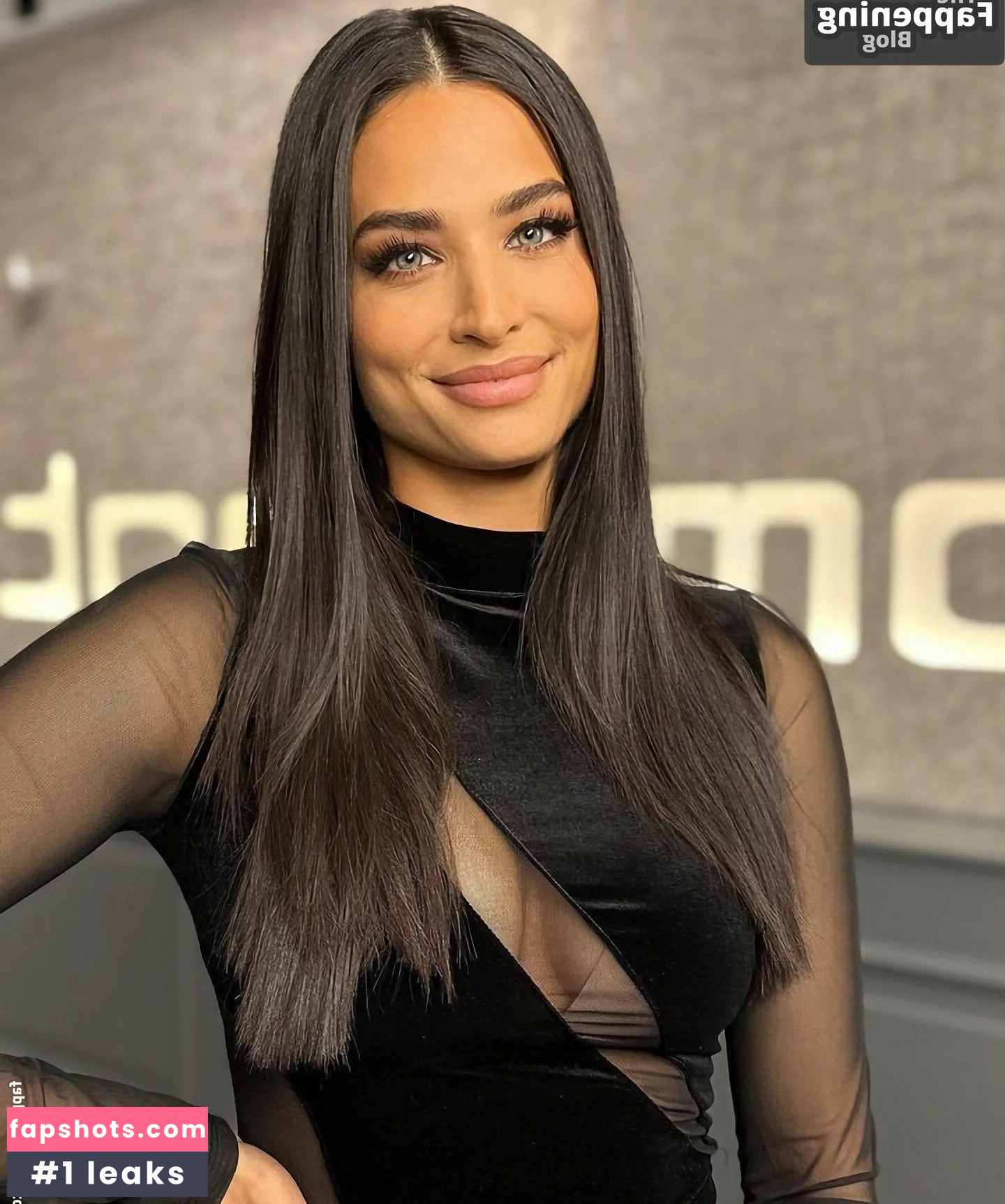 Amira Pocher gallery photo #8