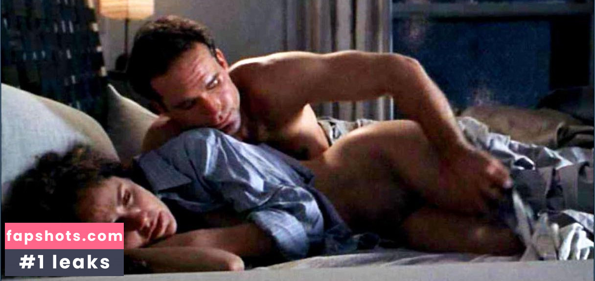 Amy Brenneman gallery photo #17