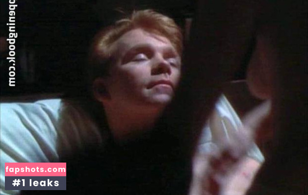 Amy Brenneman gallery photo #20