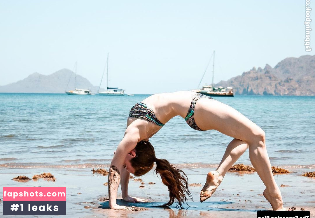 Amy Davidson Nude Leaks OnlyFans Photos #8 - LeakJerk