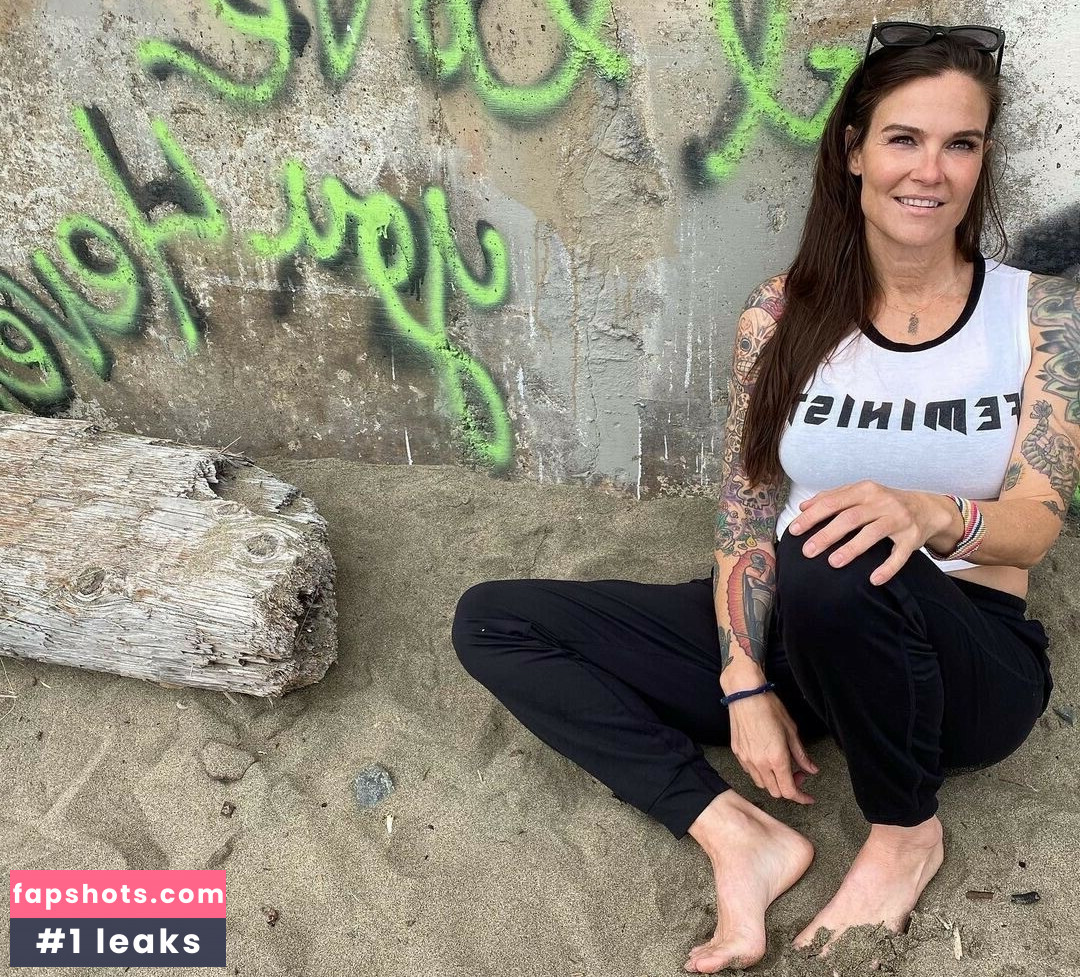 Amy Dumas gallery photo #51