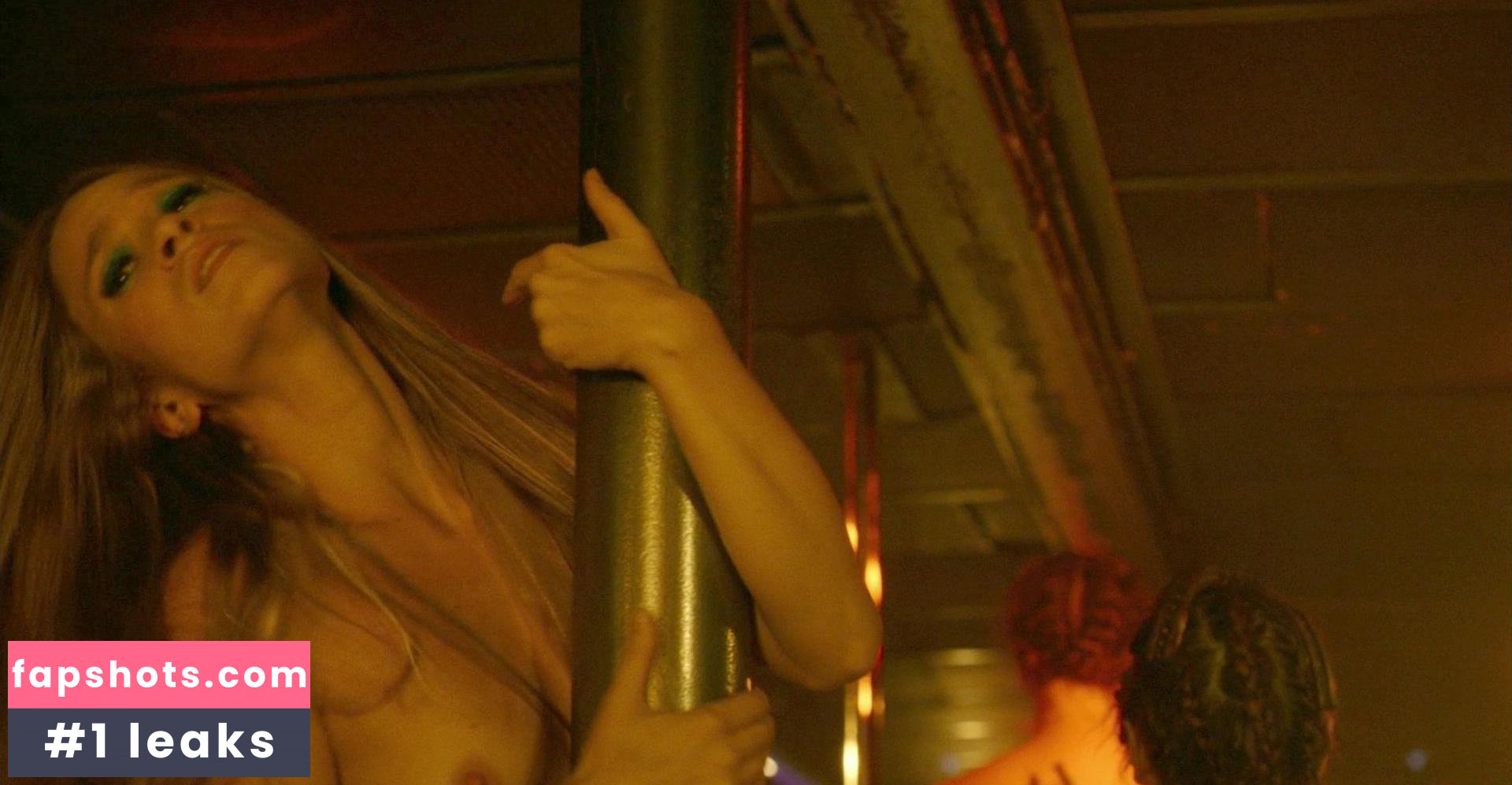 Amy Ferguson gallery photo #22