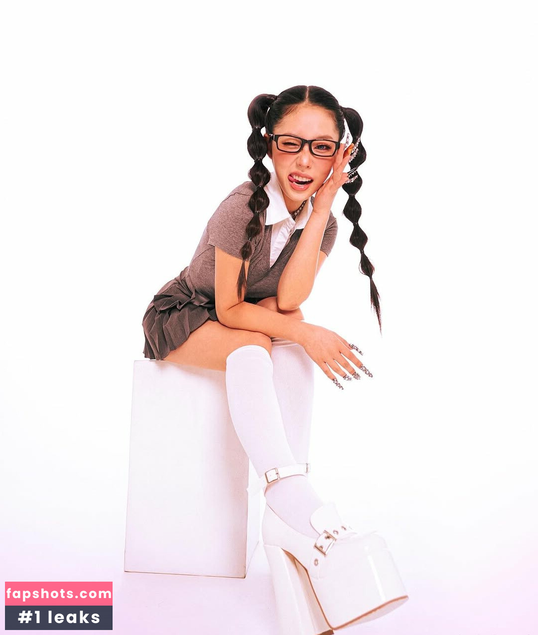 amy.h Nude Leaks OnlyFans Photos #6 - LeakJerk