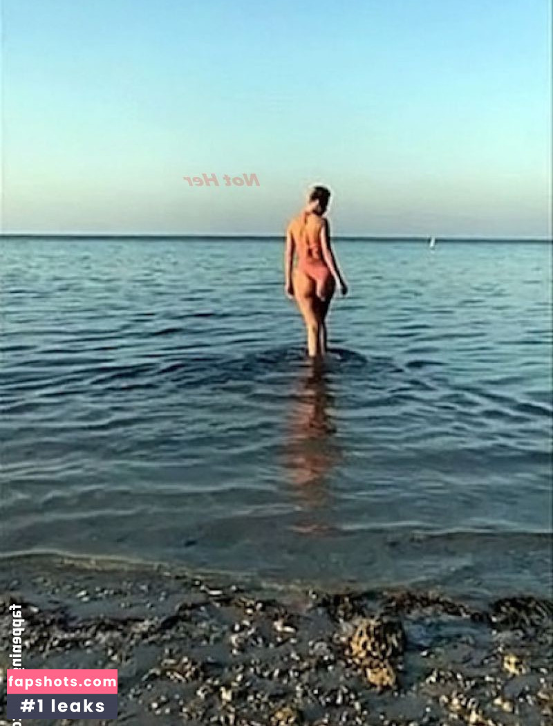 Amy Jackson gallery photo #45