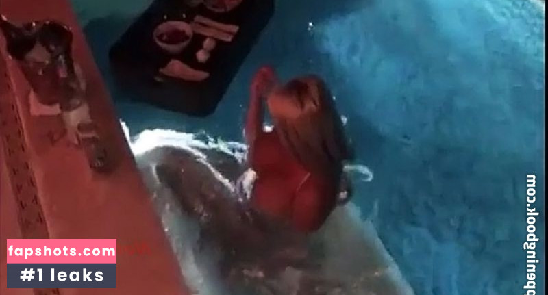 Amy Jackson gallery photo #48