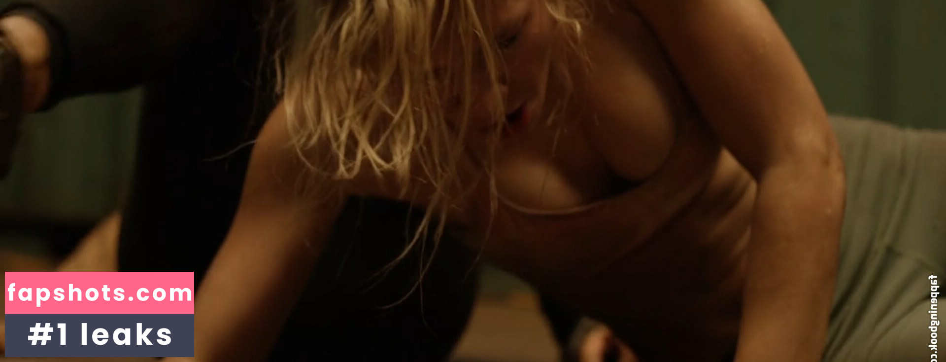 Amy Johnston gallery photo #11