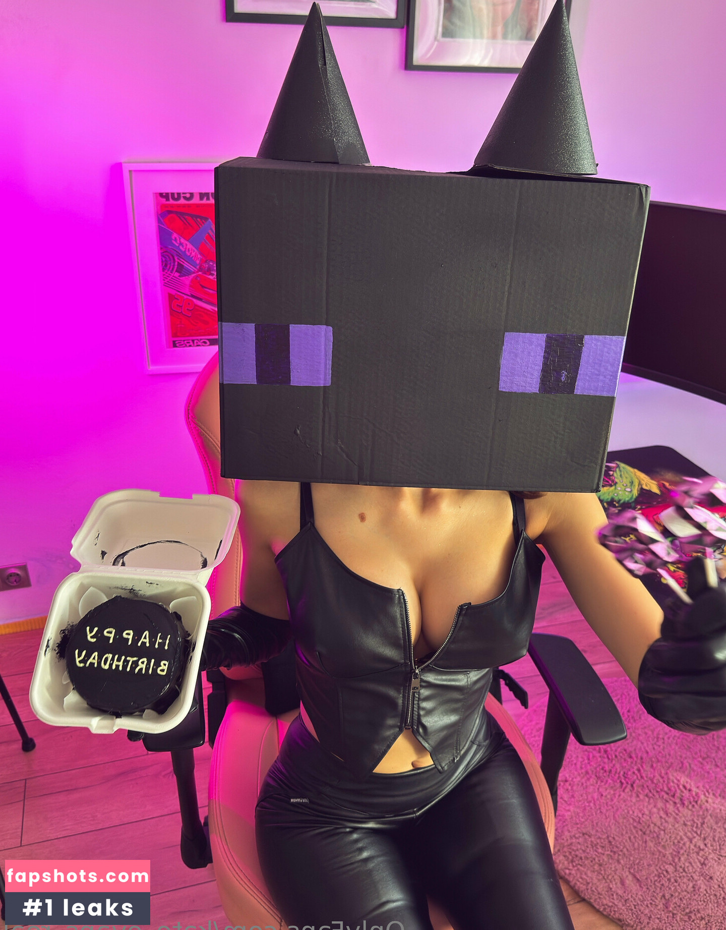 Amy Karamel gallery photo #21