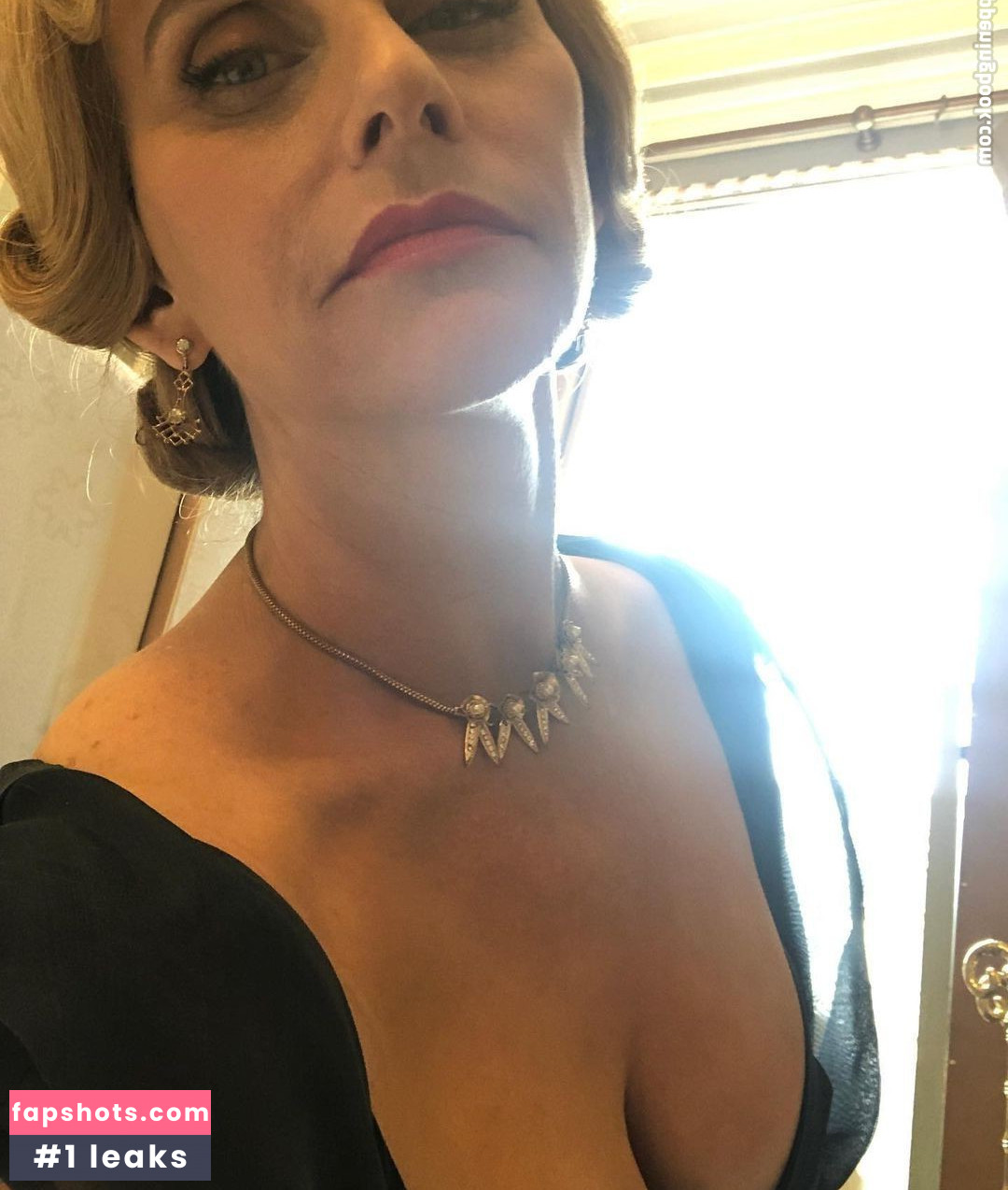 Amy Landecker gallery photo #5