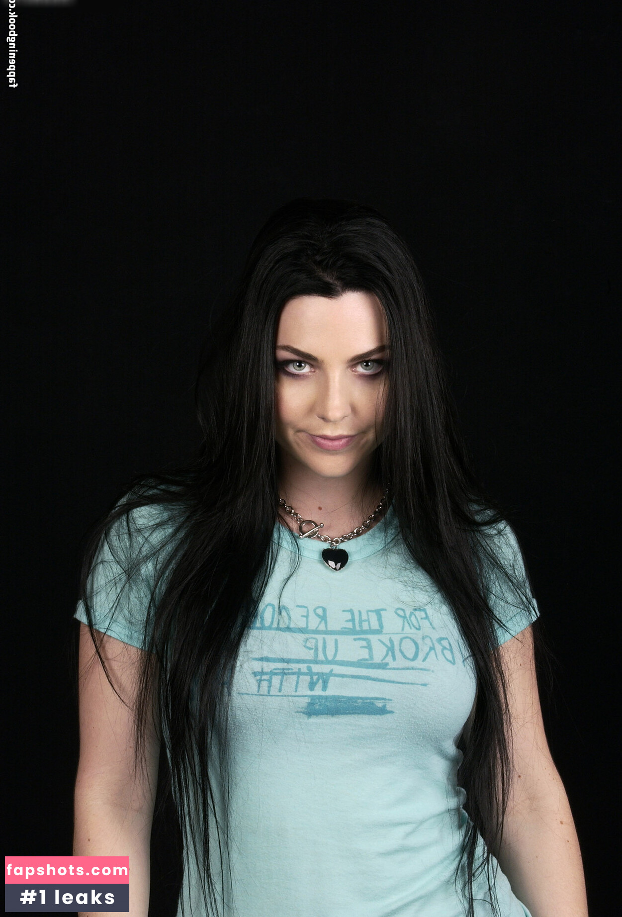 Amy Lee (Evanescence) gallery photo #5