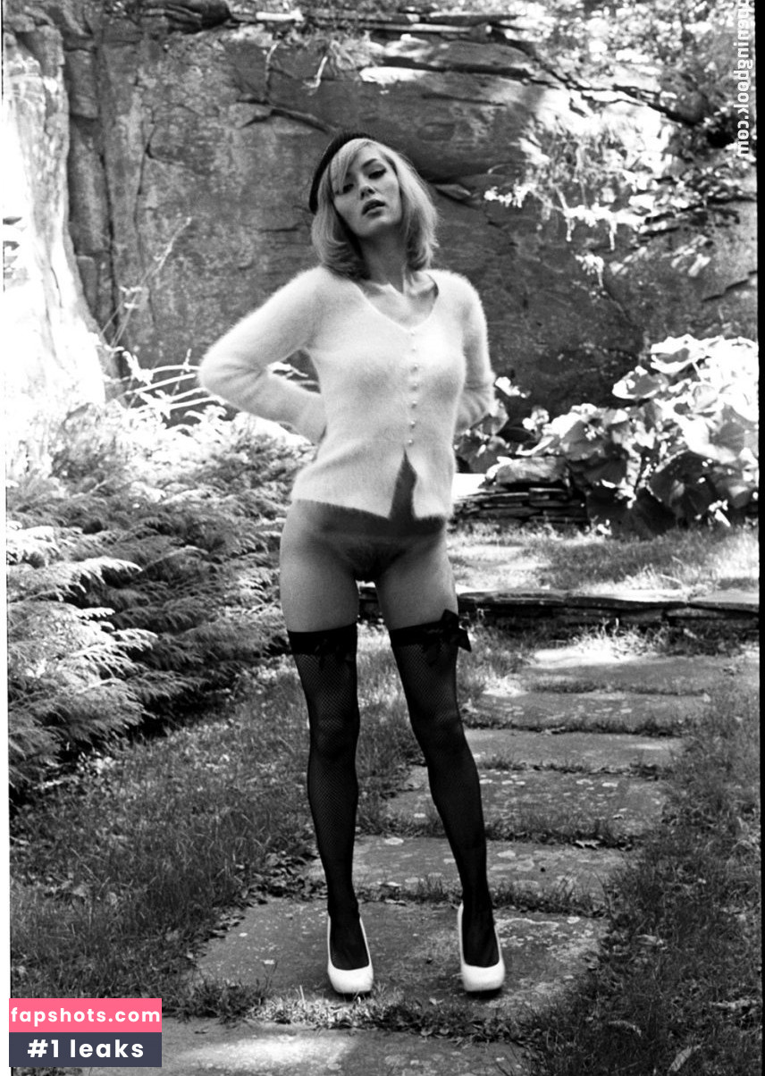 Amy Nicole Hood gallery photo #14