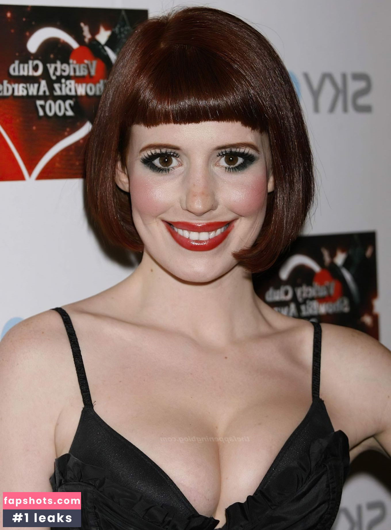 Amy Nuttall gallery photo #35