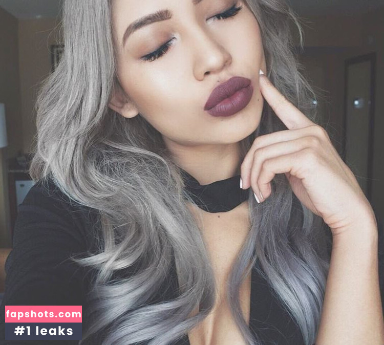 Amy Pham gallery photo #15