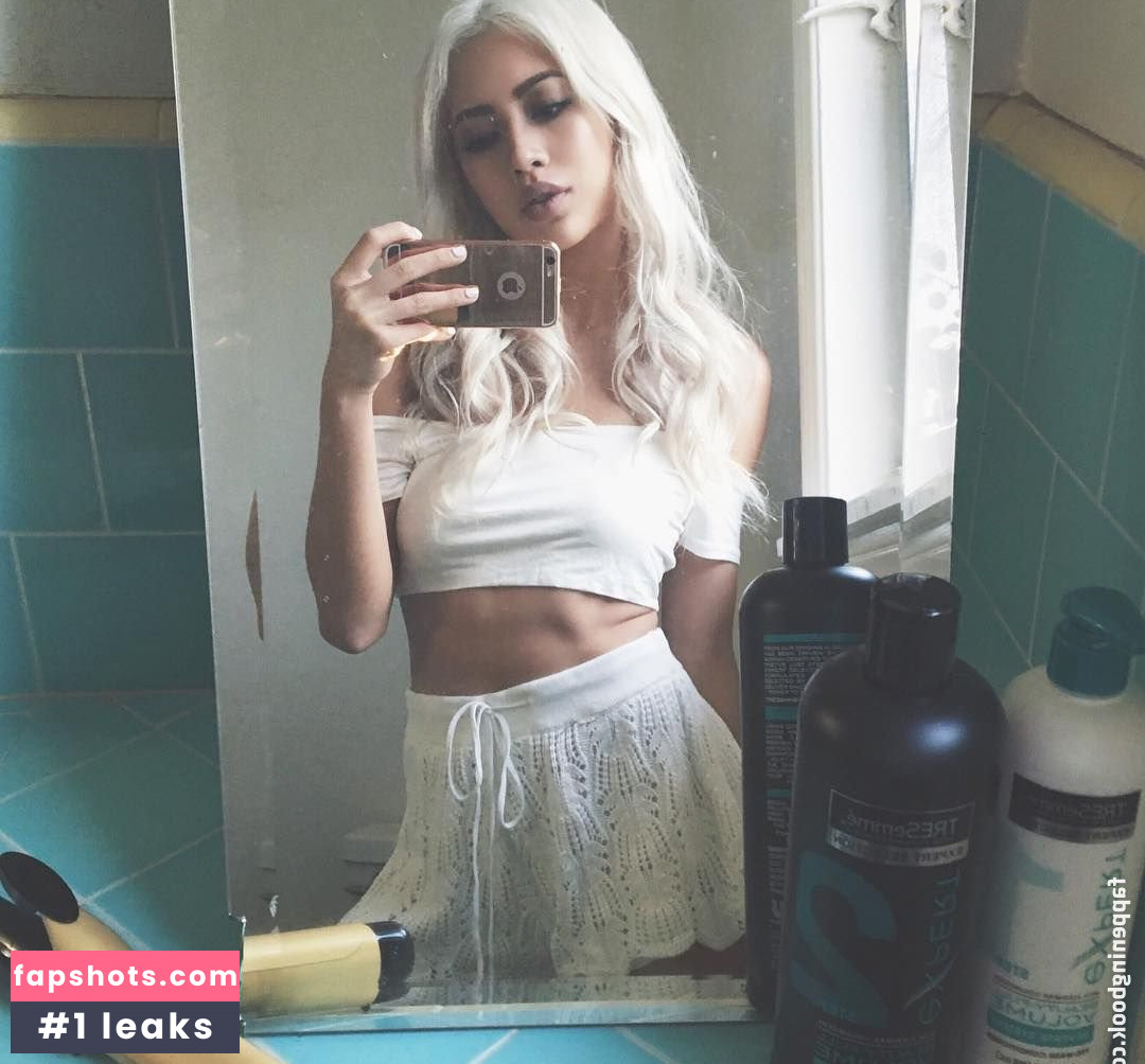 Amy Pham gallery photo #17