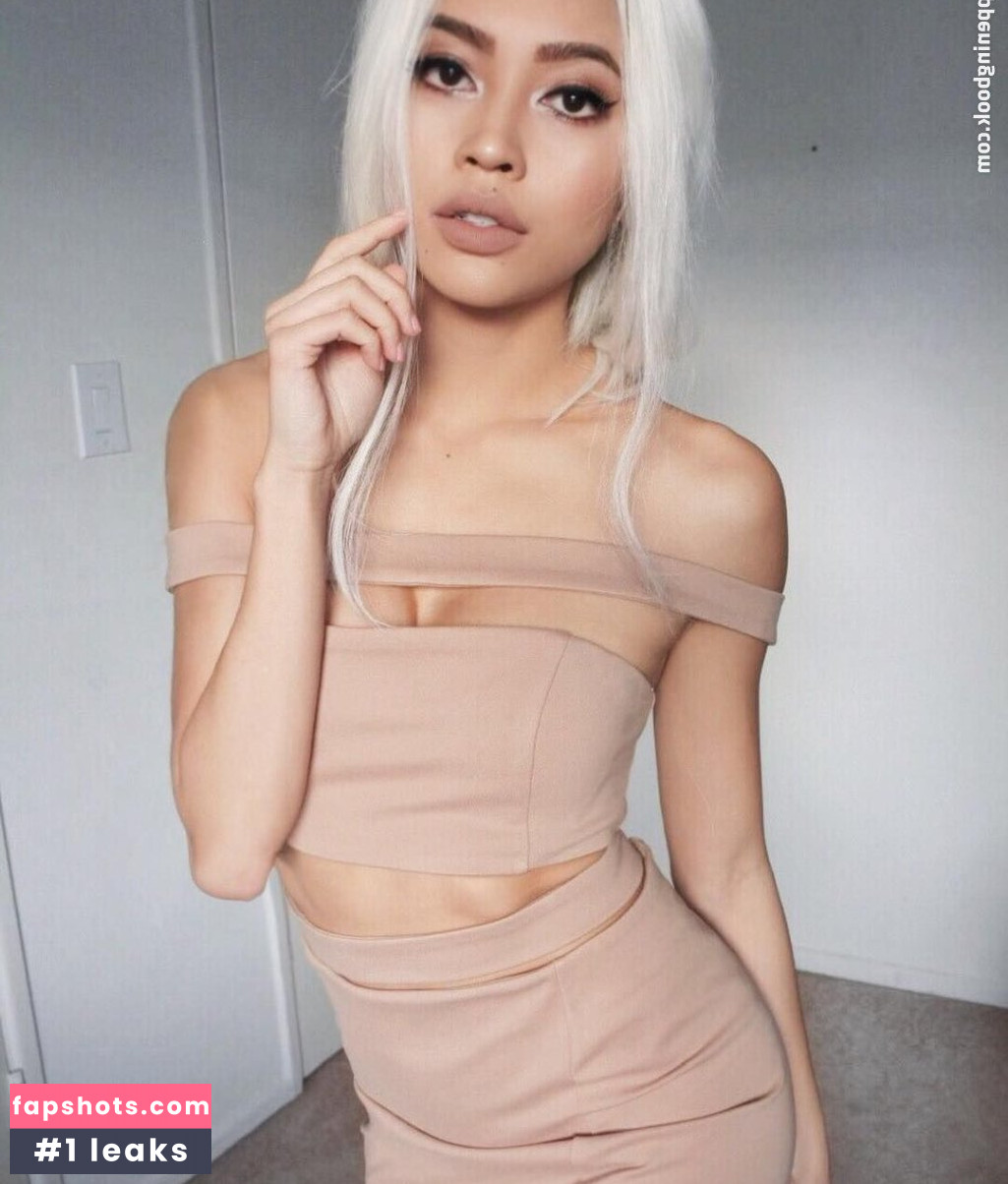 Amy Pham gallery photo #25