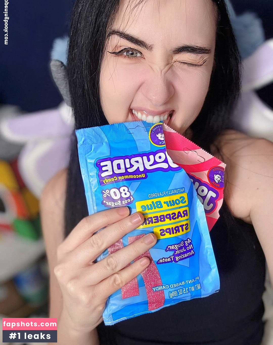 Amy Roberts gallery photo #13