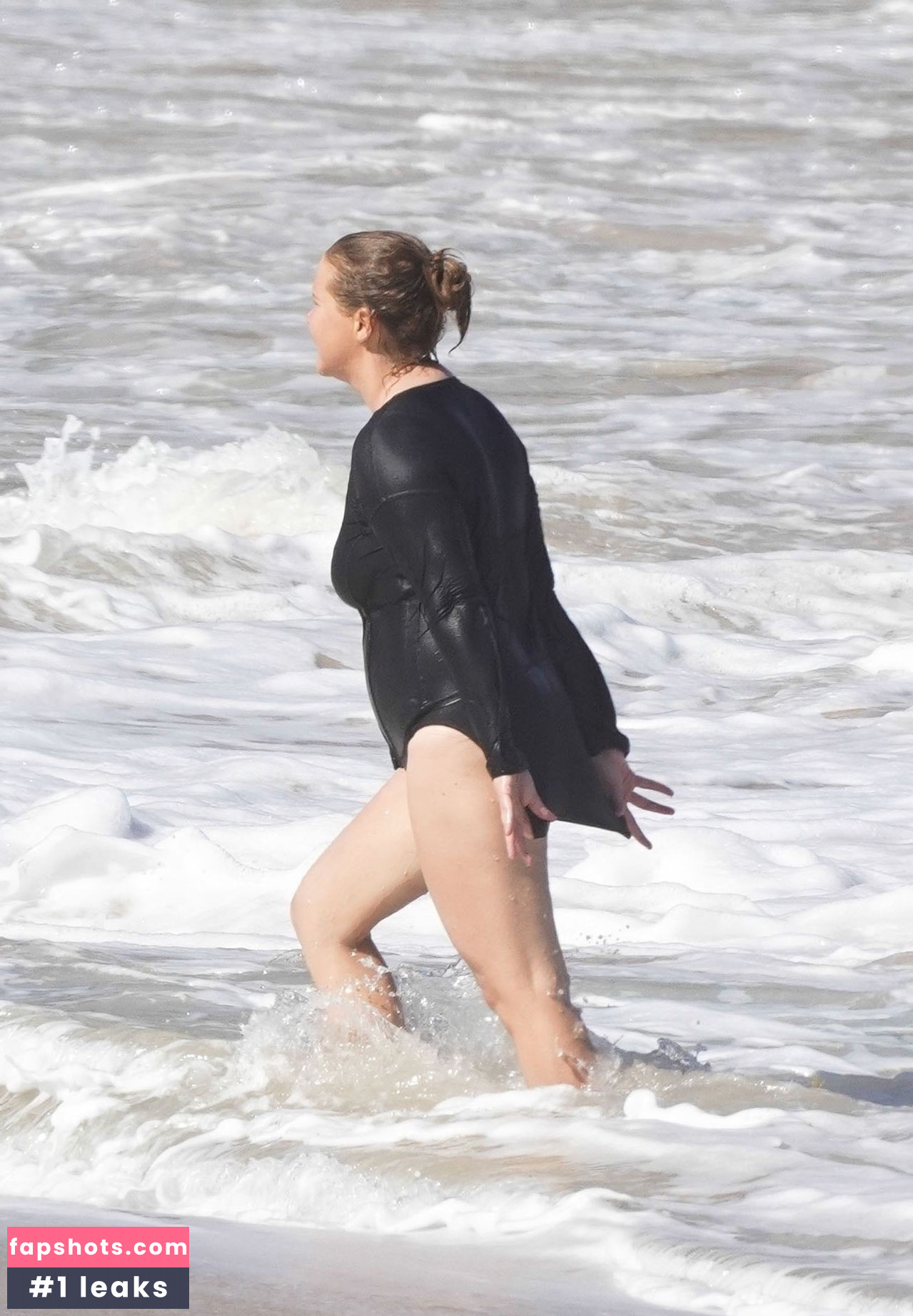 Amy Schumer Nude Leaks OnlyFans Photos #31 - LeakJerk
