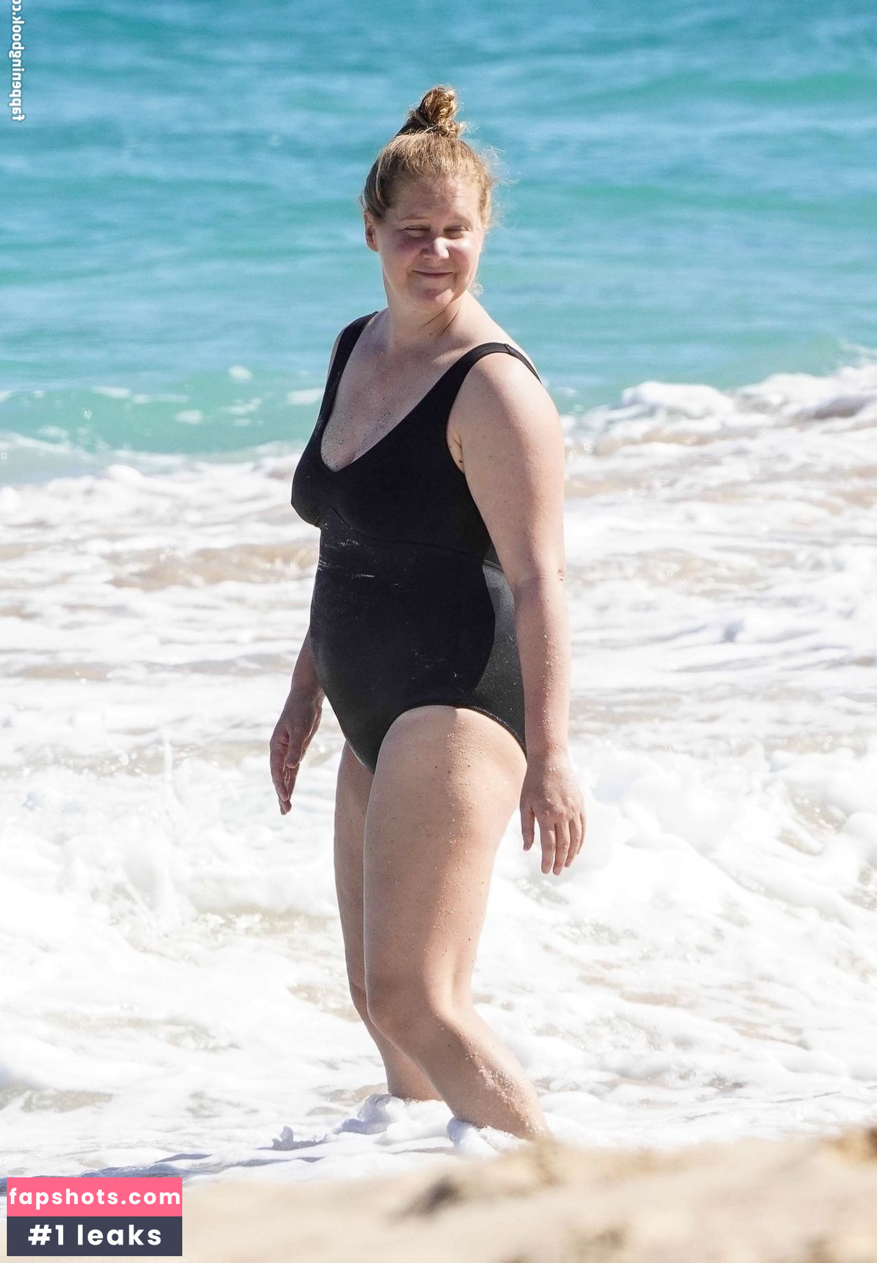 Amy Schumer Nude Leaks OnlyFans Photos #46 - LeakJerk
