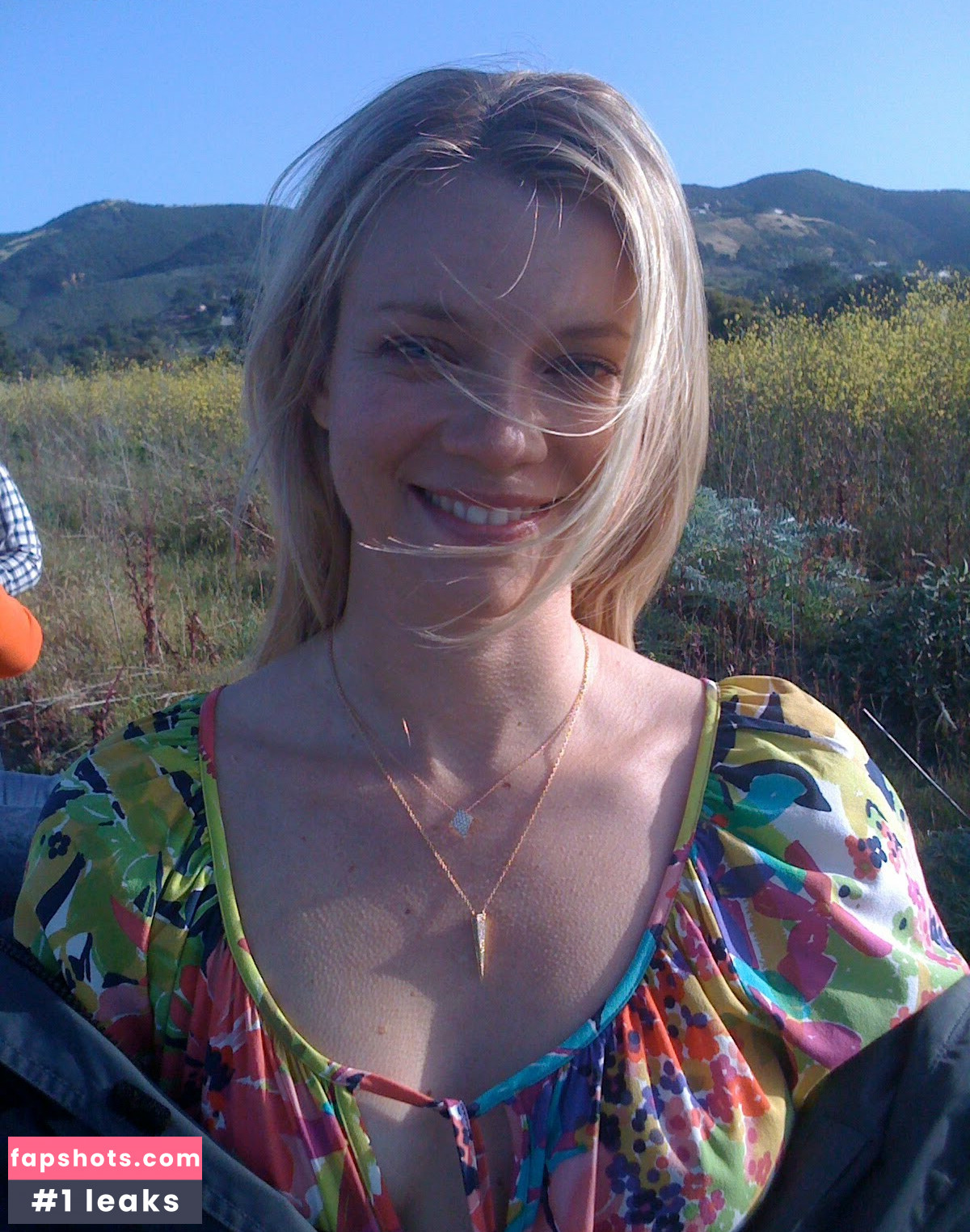 Amy Smart Filtración Desnuda OnlyFans Foto #19 - Fapshots