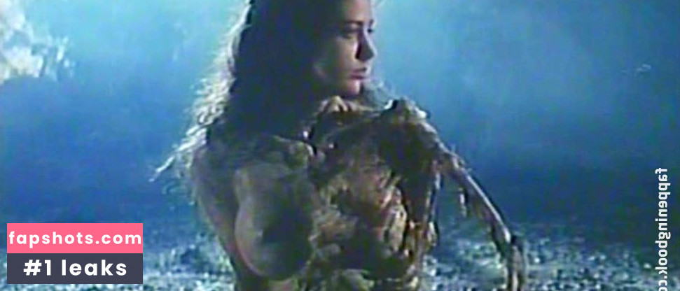 Amy Weber gallery photo #34