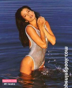 Amy Weber gallery photo #62