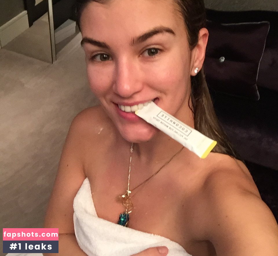 Amy Willerton gallery photo #176