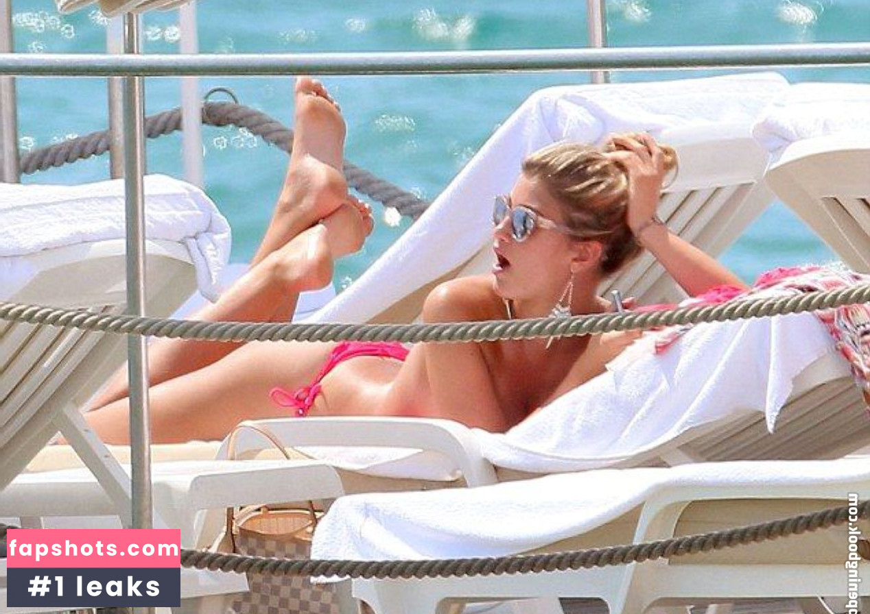 Amy Willerton gallery photo #99