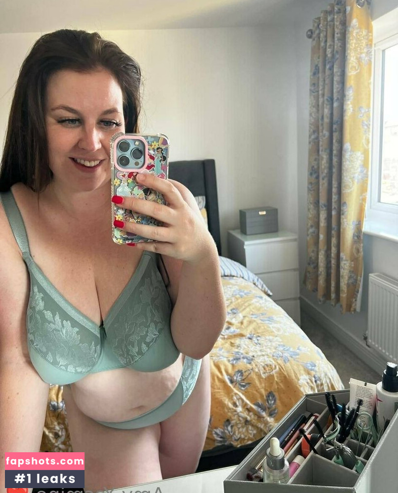 amy-yasmine gallery photo #741