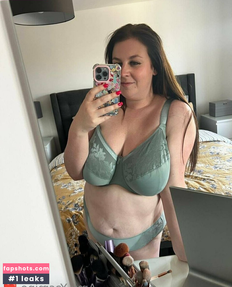 amy-yasmine gallery photo #744