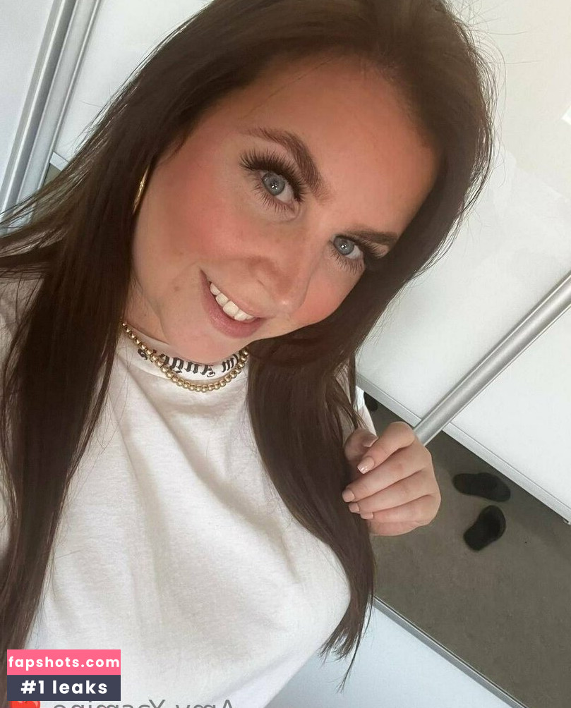 amy-yasmine gallery photo #846