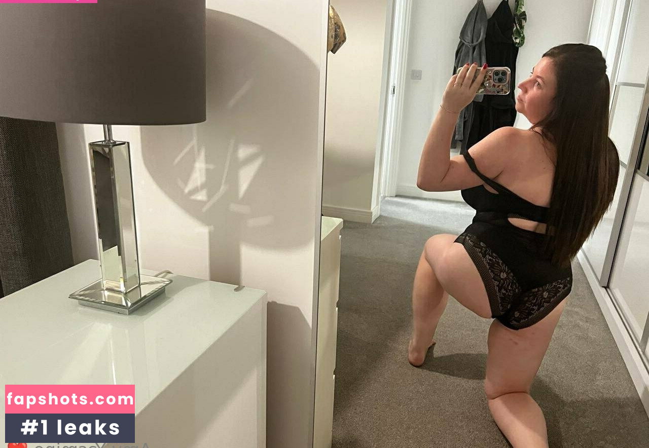 amy-yasmine gallery photo #897