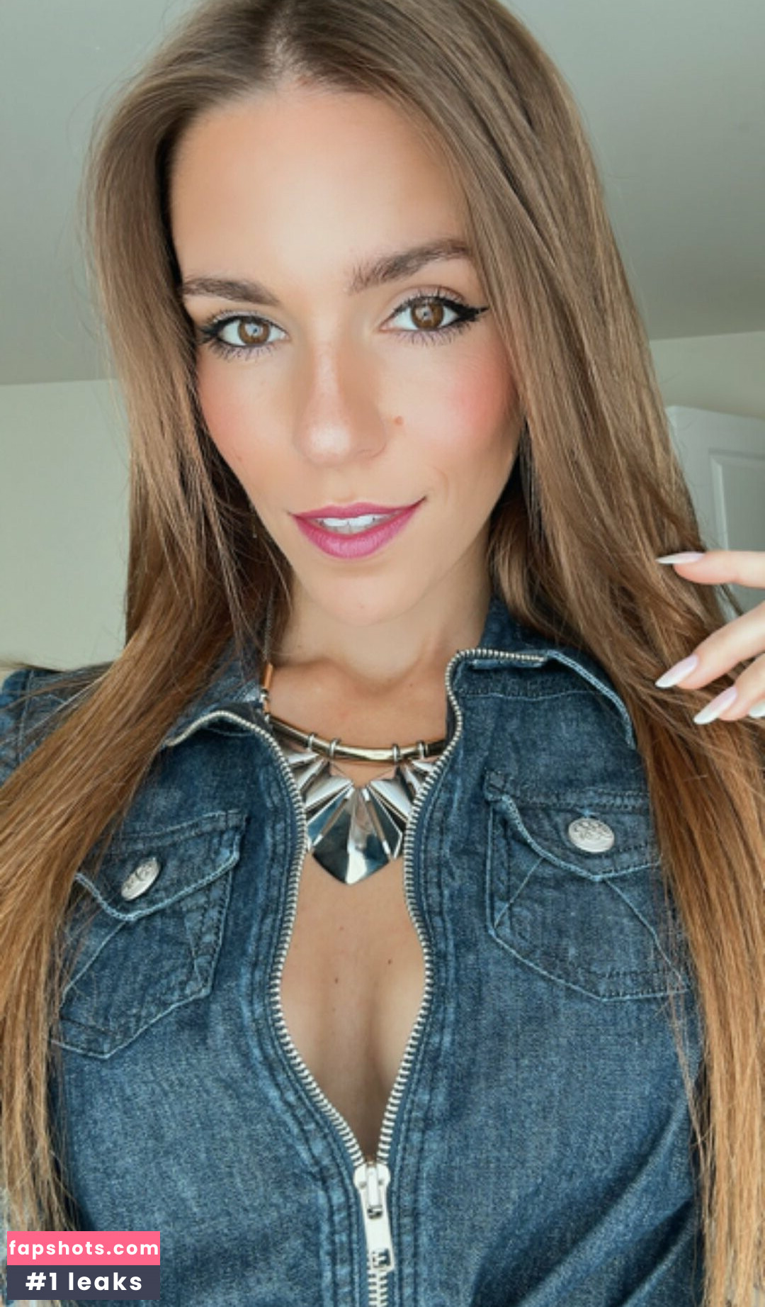 Amymarie Gaertner gallery photo #30