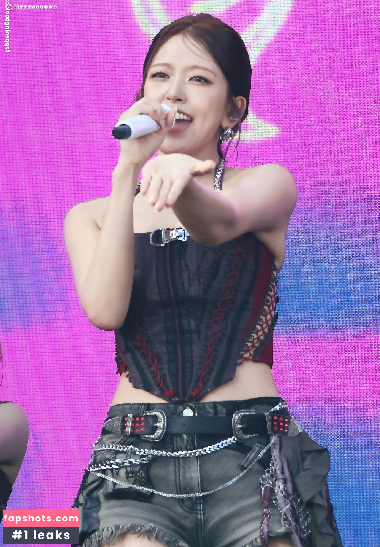 An Yujin 안유진 | Nude Leaks OnlyFans Photos #12 - LeakJerk