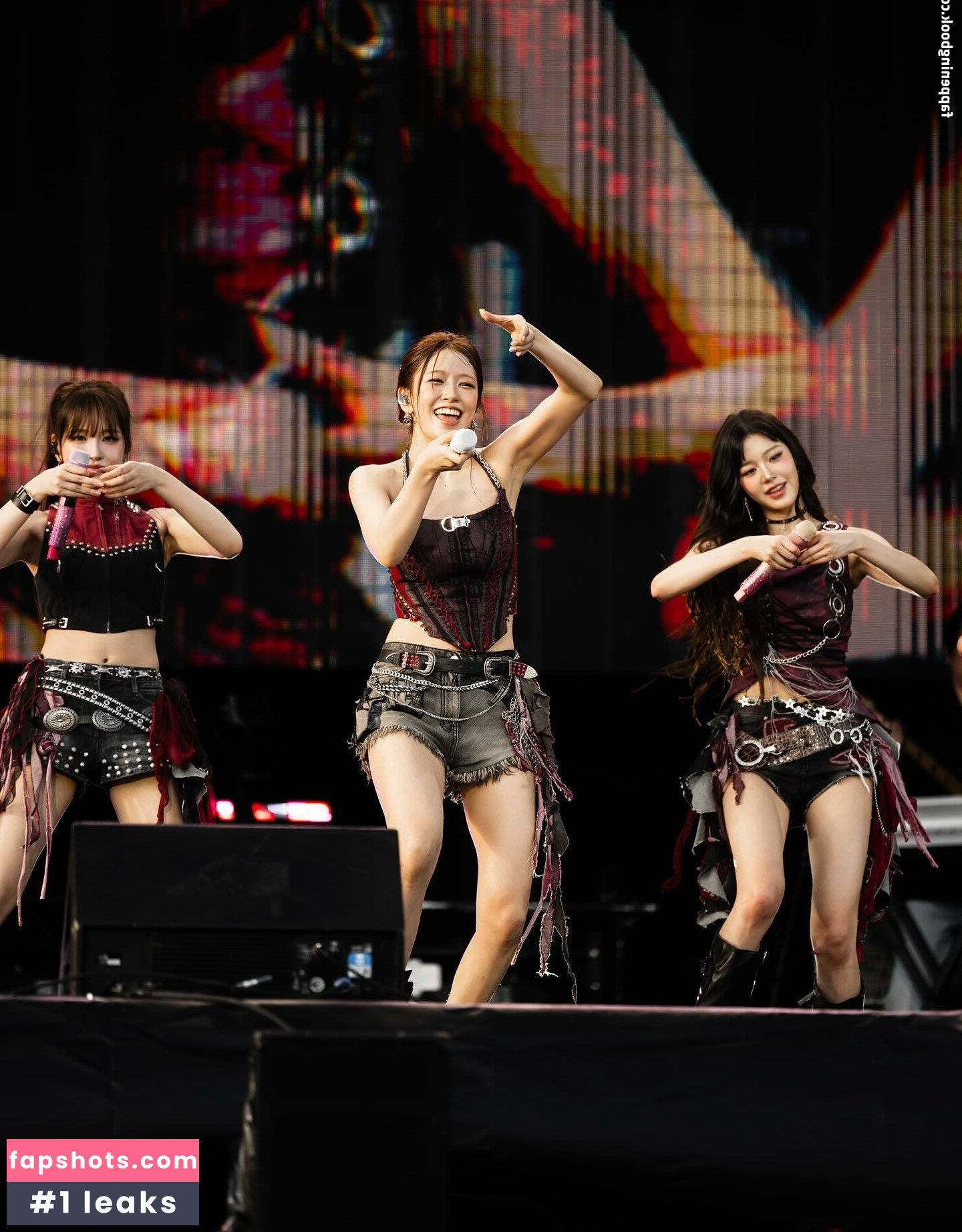 An Yujin 안유진 | Nude Leaks OnlyFans Photos #14 - LeakJerk