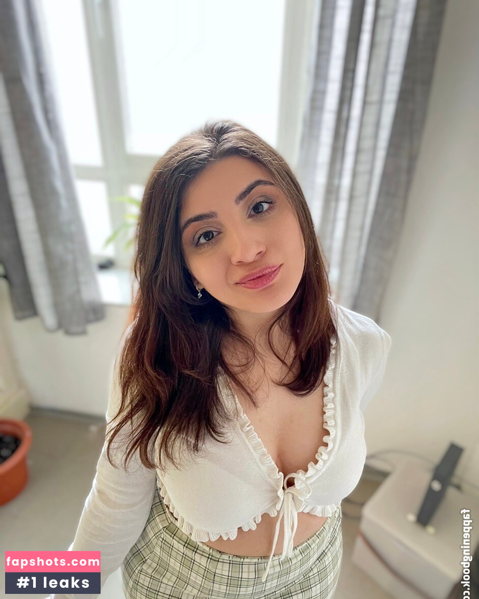 Ana Allabout gallery photo #2