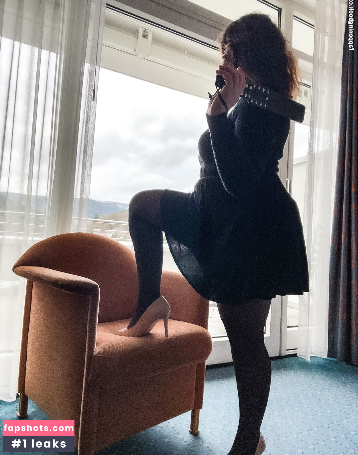 Ana Allabout gallery photo #24