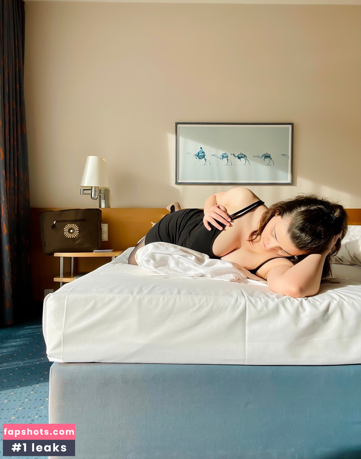 Ana Allabout gallery photo #9